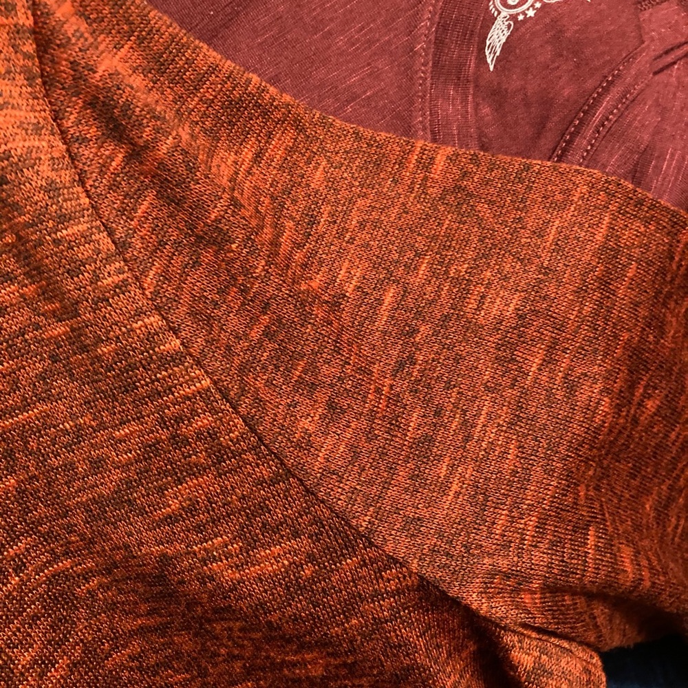 ๐ Faded Glory (1X - 16W) L/S sheer orange tunic - Picture 11 of 11